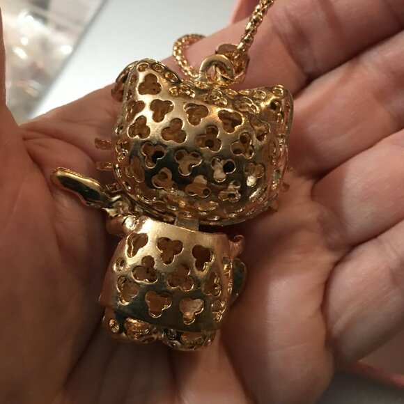 Hello Kitty Costume Jewelry Necklace - Kitty Playing Guitar Drawer 2 0 - Picture 4 of 4